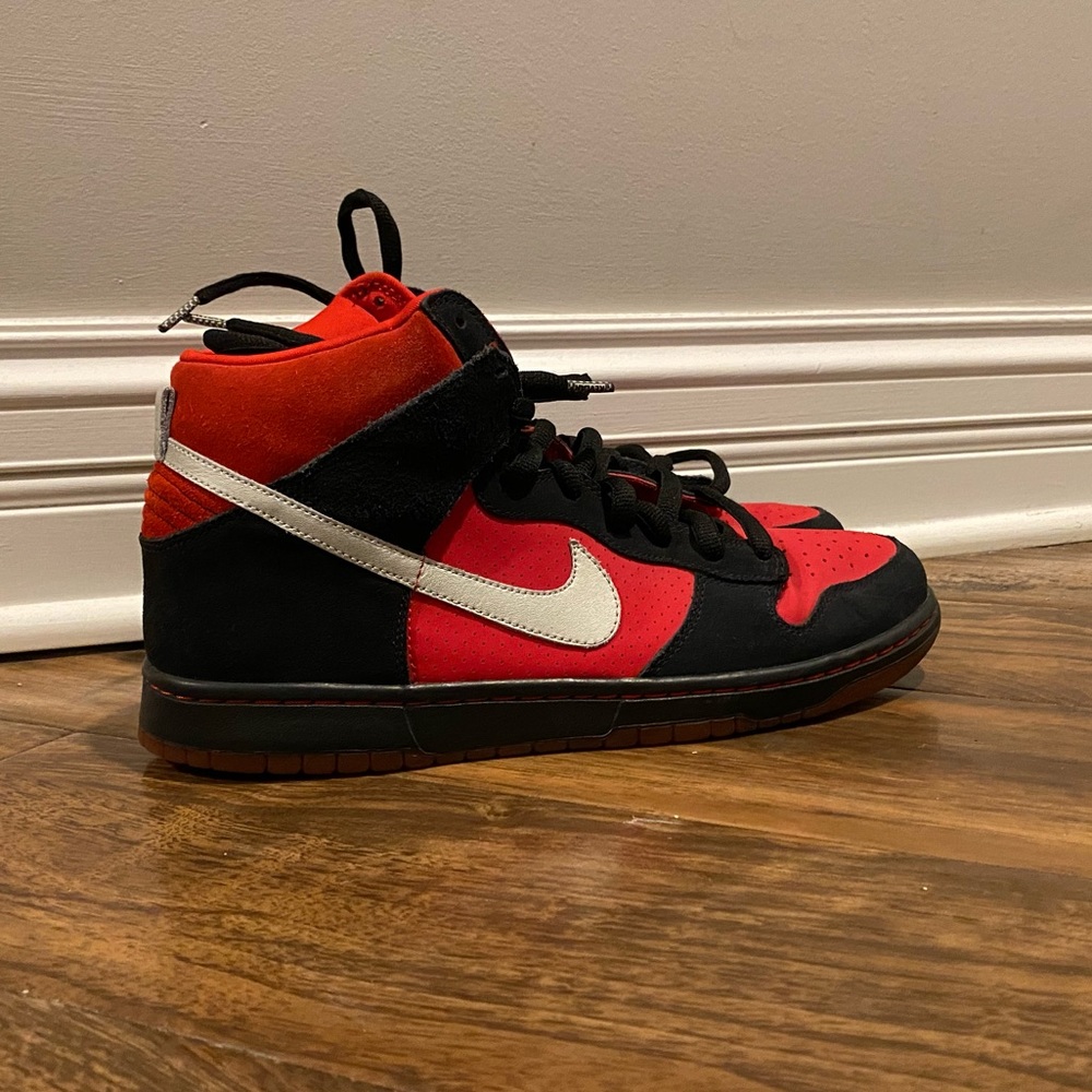Nike SB Dunks - Size 11